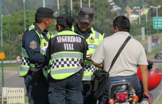 multimedia.miniatura.a3335582b03ebbdd.706f6c6963c3ad61207669616c2073616c74615f6d696e6961747572612e6a7067