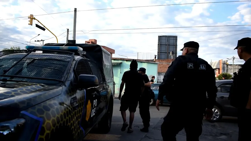 multimedia.grande.b4c9ab83f961ee5f.Z3JhbmRlLndlYnA=