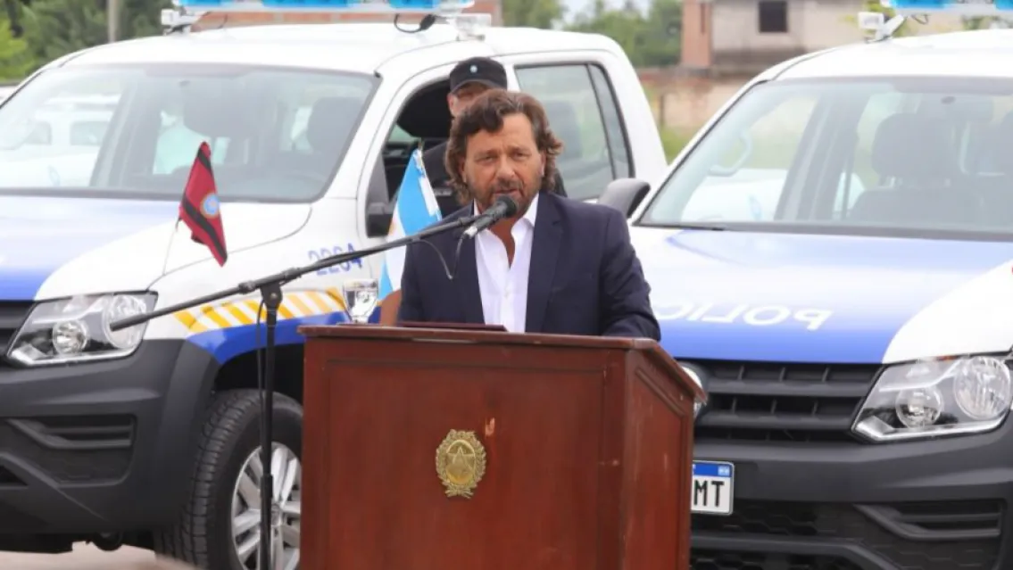 69a77b403c6d7_1135_639!