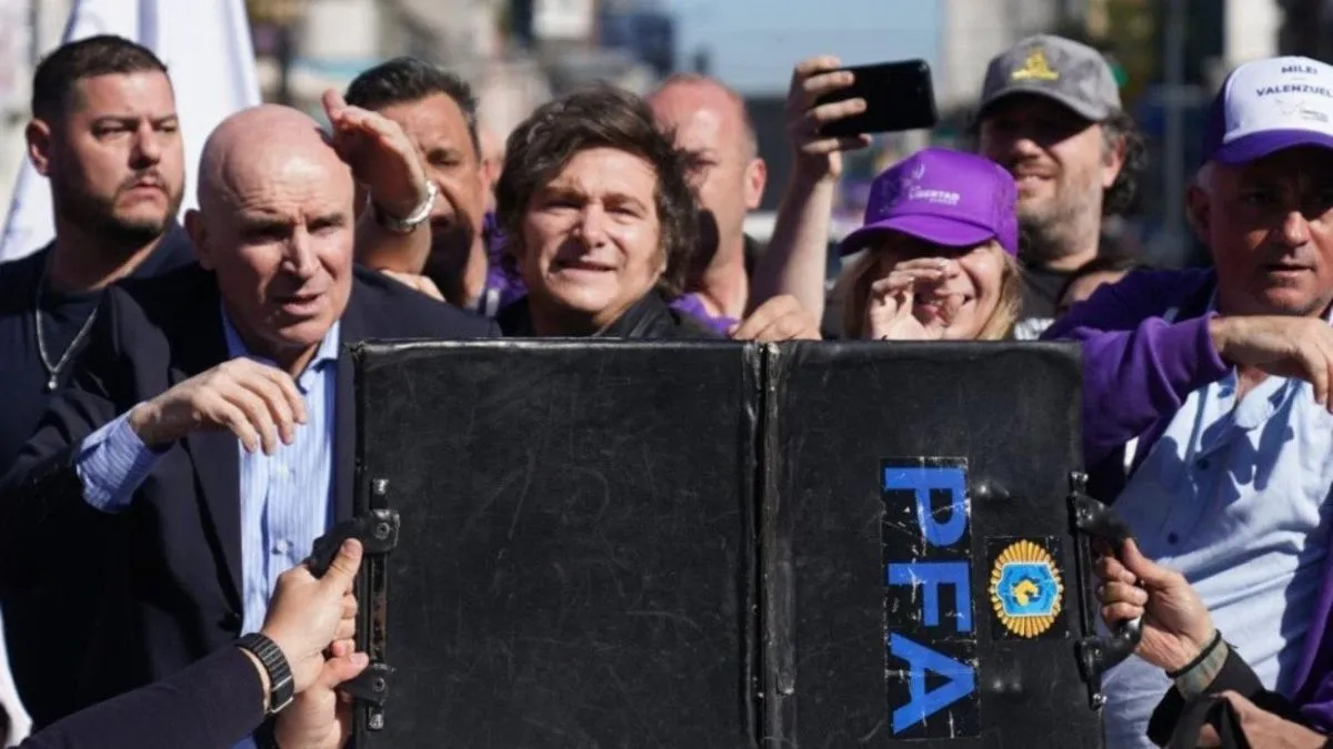 javier-milei-lomas-zamora