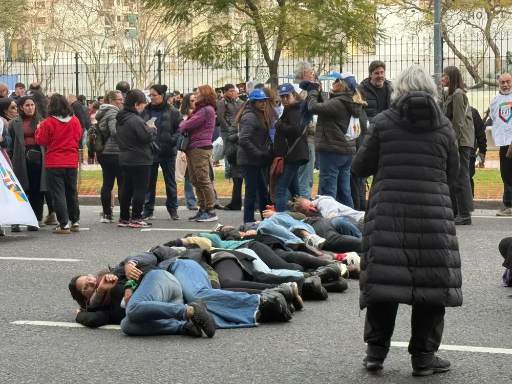 f5b96003-ae6f-48e8-8e8d-7edfb4f397d9