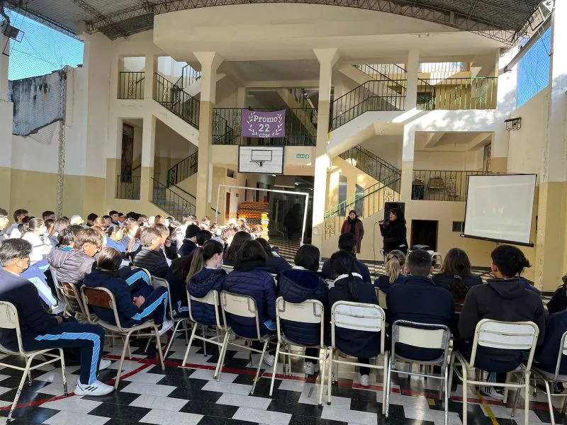 3302-estudiantes-del-colegio-milagro-fueron-formados-como-agentes-de-cambio-para-la-paz-social