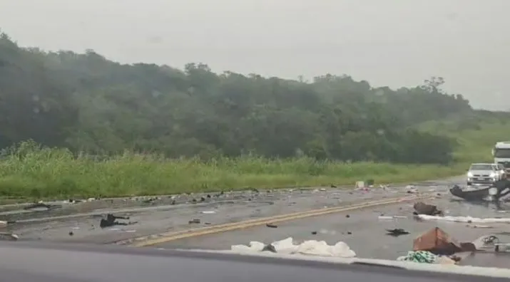 696d4702ce2df_715_396!