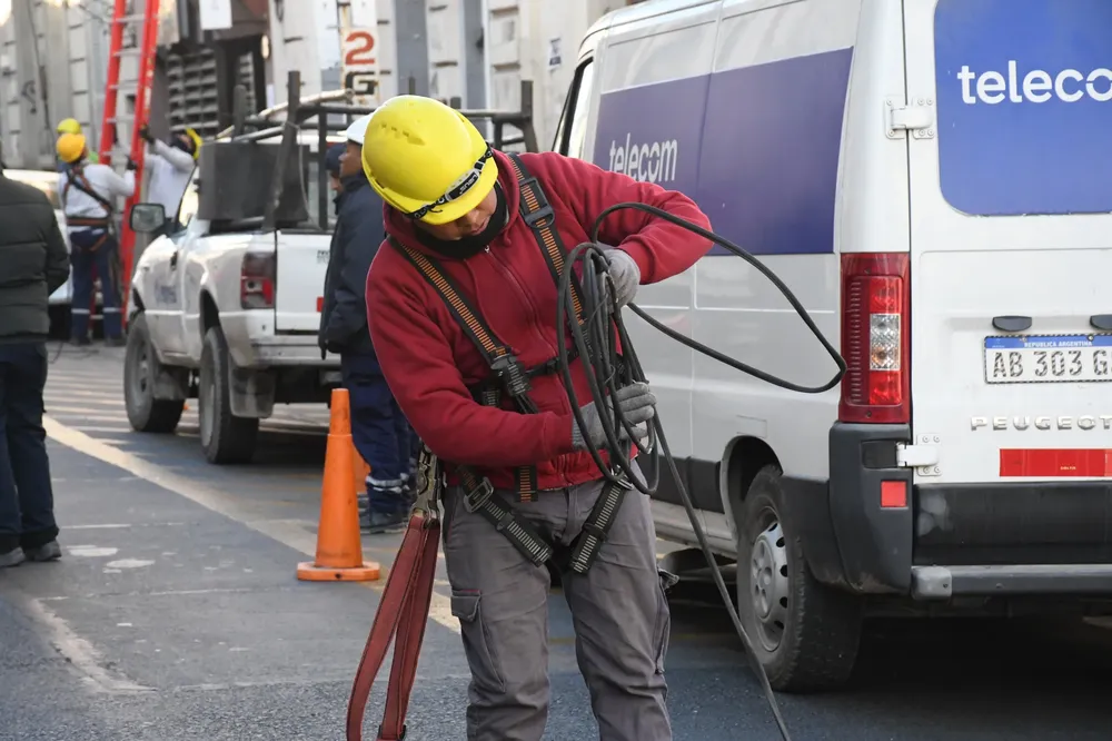 retiro-de-cables-en-calle-20-de-febrero-5-scaled