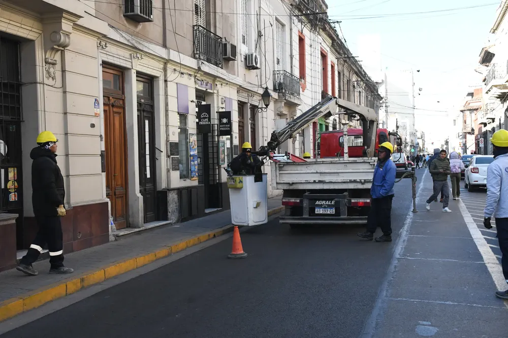 retiro-de-cables-en-calle-20-de-febrero-1-scaled