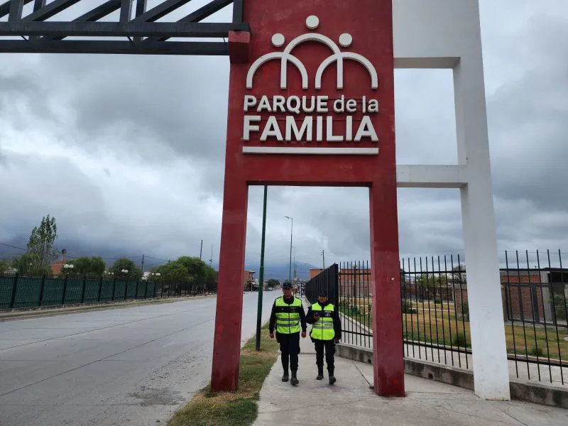 3912-se-reforzo-la-presencia-policial-en-el-parque-de-la-familia