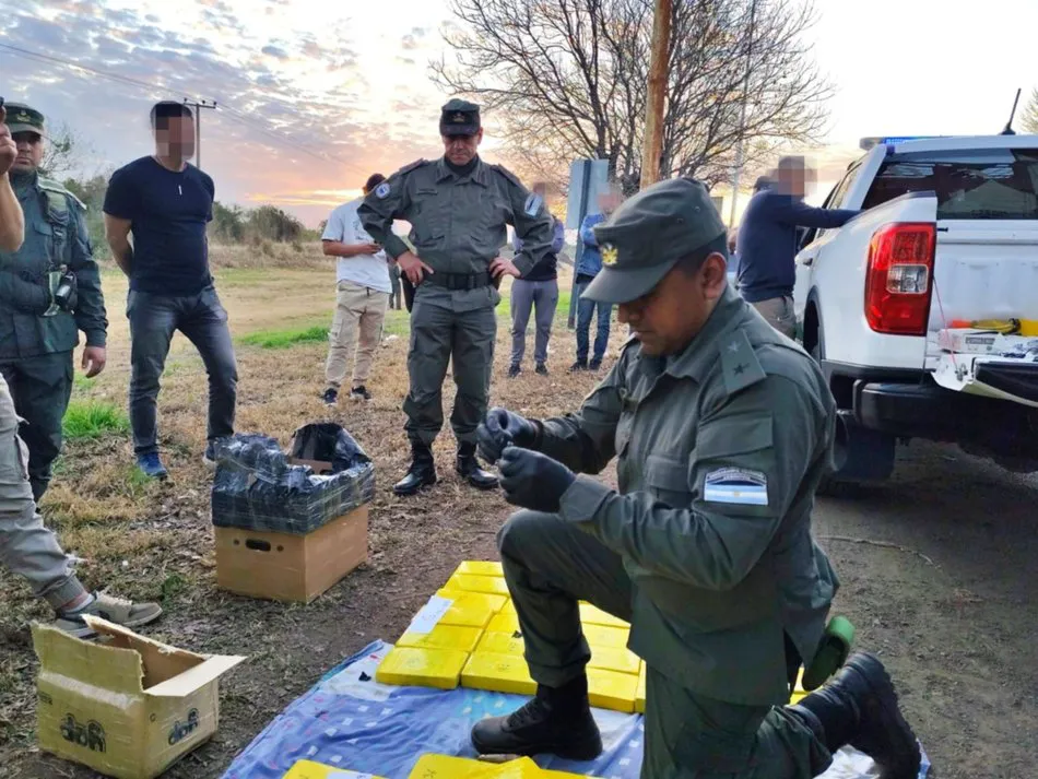 ae07ee4d-5c63-40bd-b405-65357e5eb95c