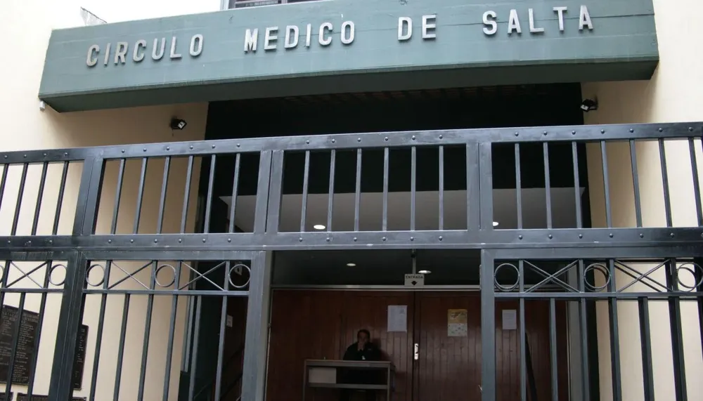 multimedia.grande.a5c2ea0ad750b135.63697263756c6f206d656469636f5f6772616e64652e6a7067