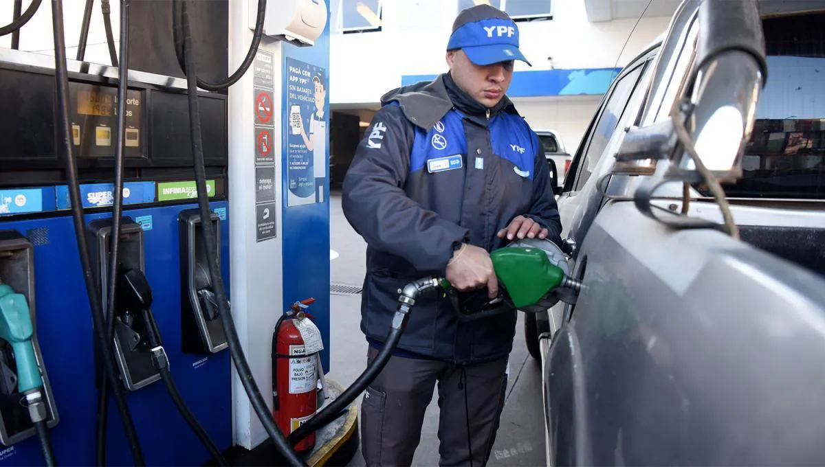 ypf-volvio-subir-precios-nafta-gasoil-1083389-125001