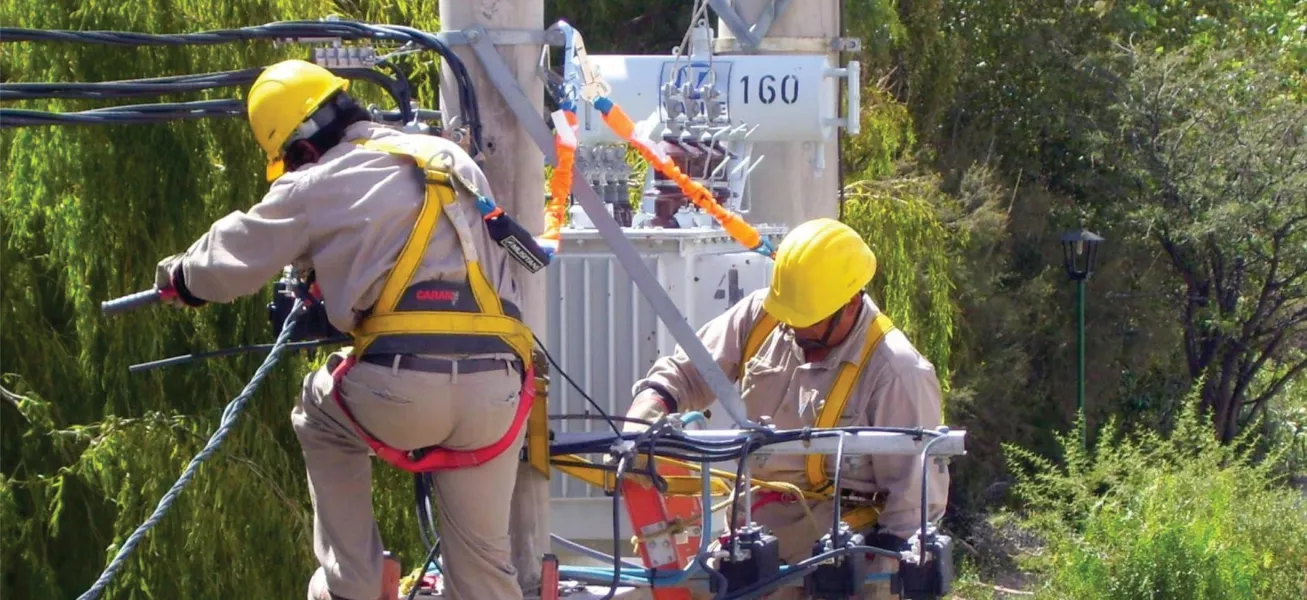 75744-tras-algunos-cortes-de-luz-edesa-comunico-que-se-restablece-el-servicio-en-capital