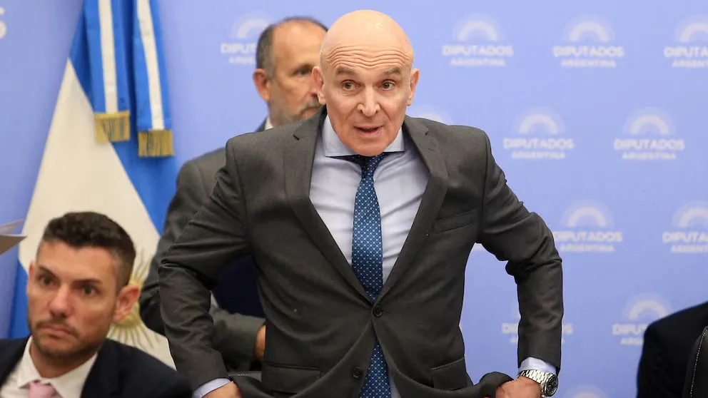 WhatsApp Image 2025-10-08 at 14.14.28