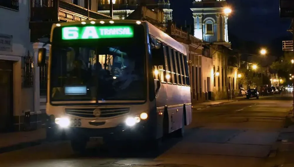 70868-esta-noche-vuelve-el-servicio-nocturno-de-saeta
